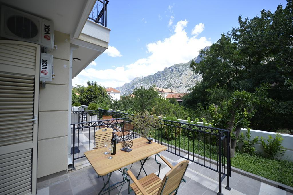 Apartments Posto Capitano 0202 Kotor Exterior photo